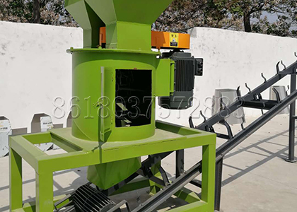 New Type Vertical Crusher In The Process of Organic Fertilzier Production Line
