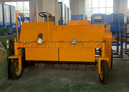 Small Scale Self Propelled Windrow Compost Turner For Sale